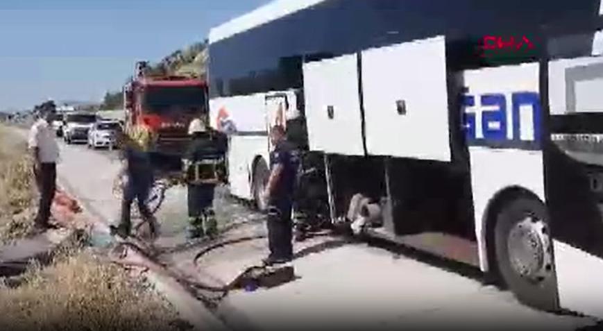 38 yolcunun bulunduğu otobüs seyir halindeyken alev aldı